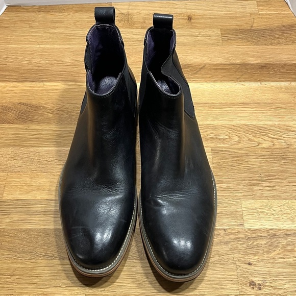 JackThreads Black Leather Kimbo Chelsea Boots w/ Lug Soles - Men’s size 8.5 main image 13